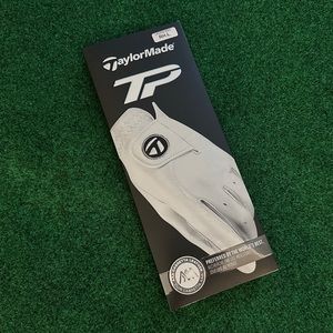 NWT TaylorMade Tour Preferred Women’s Golf Glove - Right Hand